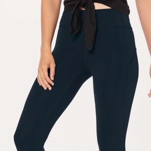 lululemon high rise in movement 7/8 tight leggings